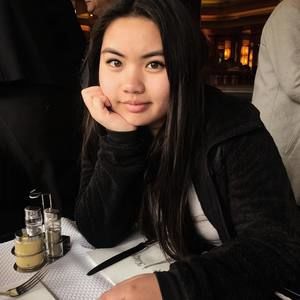 Meet your Posher, Alexis